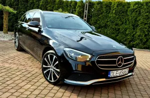 Mercedes-Benz E W213 300 9G-TRONIC Avantgarde 2021