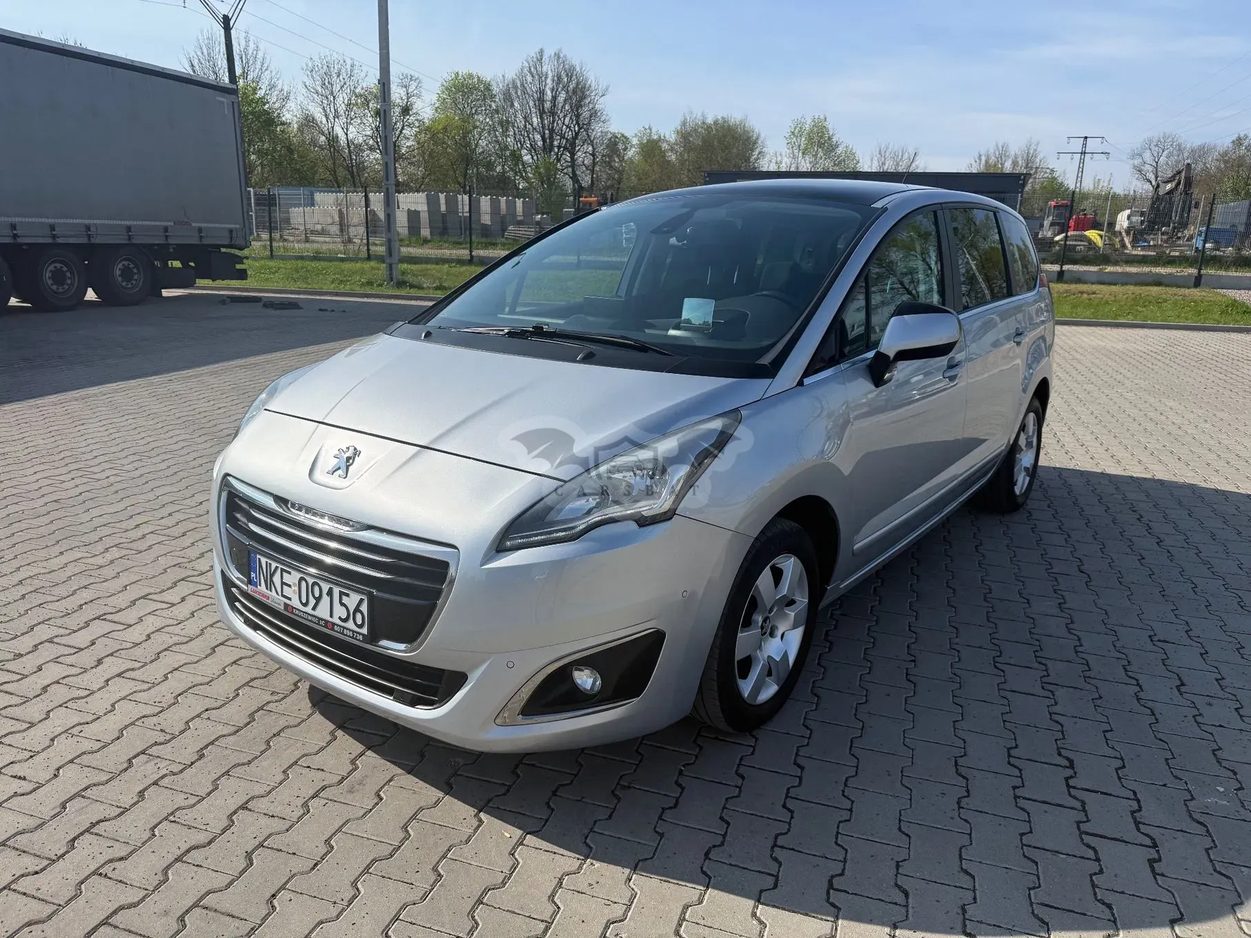 Peugeot 5008 I 2.0 HDi Allure 7os 2015