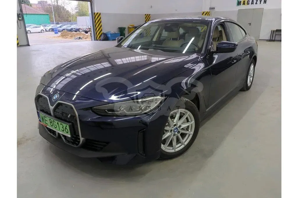 BMW i4 2023