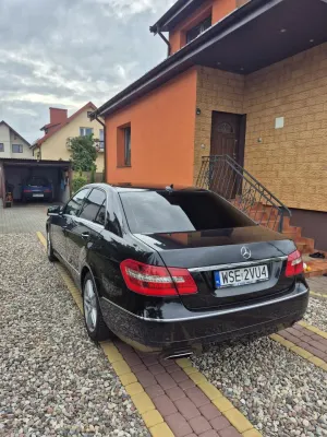 Mercedes-Benz E W212/W207 220 CDI DPF BlueEFFICIENCY 7G-TRONIC Avantgarde 2011