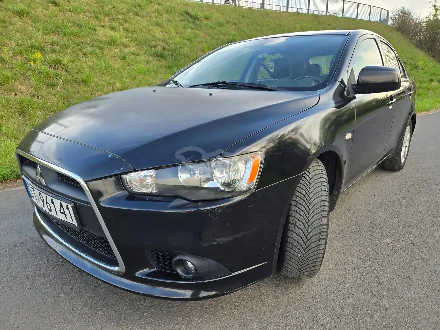 Mitsubishi Lancer VIII 1.8 Invite 2010
