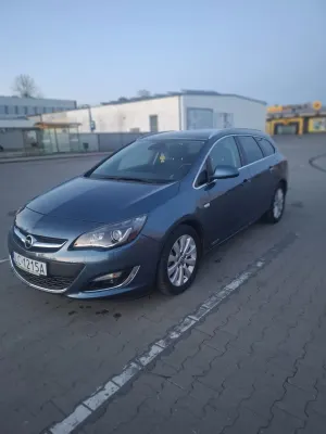 Opel Astra J 1.7 CDTI DPF ecoFLEX Start/Stop 99g Exklusiv 2012