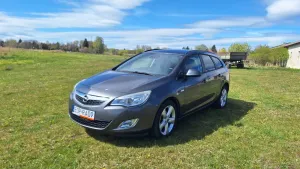 Opel Astra H 1.4 T Sport 2011