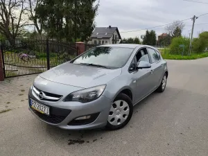 Opel Astra J 1.6 Active 2013