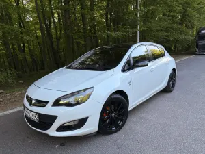 Opel Astra J 1.4 T Active 2014