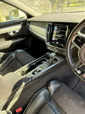 Volvo V90 D4 R-Design 2017