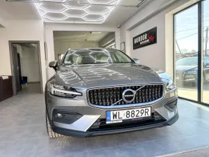 Volvo V60 II B5 B AWD Inscription 2021