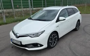 Toyota Auris II Hybrid 135 Comfort 2016