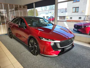 Mazda 6e 2025