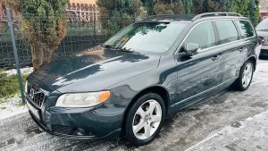 Volvo V70 III 2.0D Momentum 2010