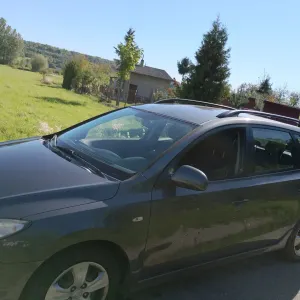 Hyundai i30 I 1.6 CRDi Base + EU5 2010