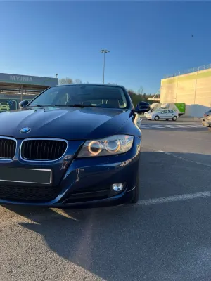 BMW 3 Series E90/E91/E92/E93 320d Efficient Dynamics Edition Blue Perf Luxury Line 2012