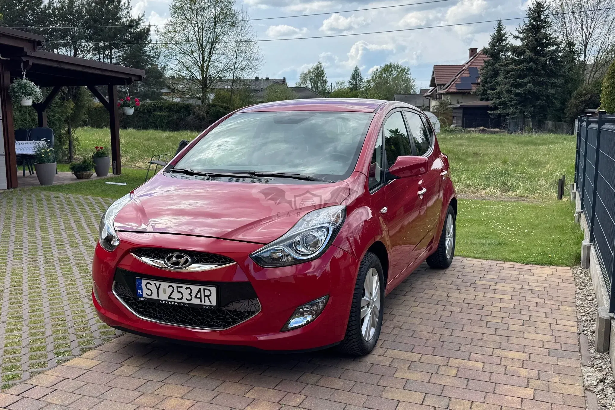 Hyundai IX20 1.6 blue YES Gold 2014