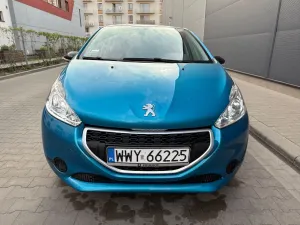 Peugeot 208 I 1.2 VTi Access 2013