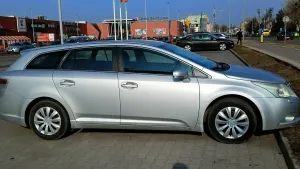 Toyota Avensis III 1.8 Sol 2009