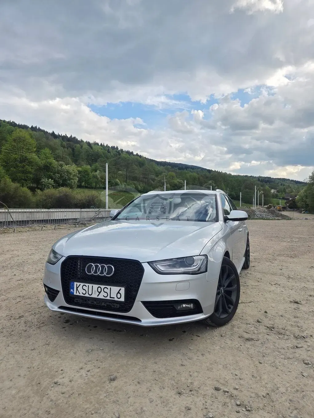 Audi A4 B8 2.0 TDI DPF quattro Attraction 2012