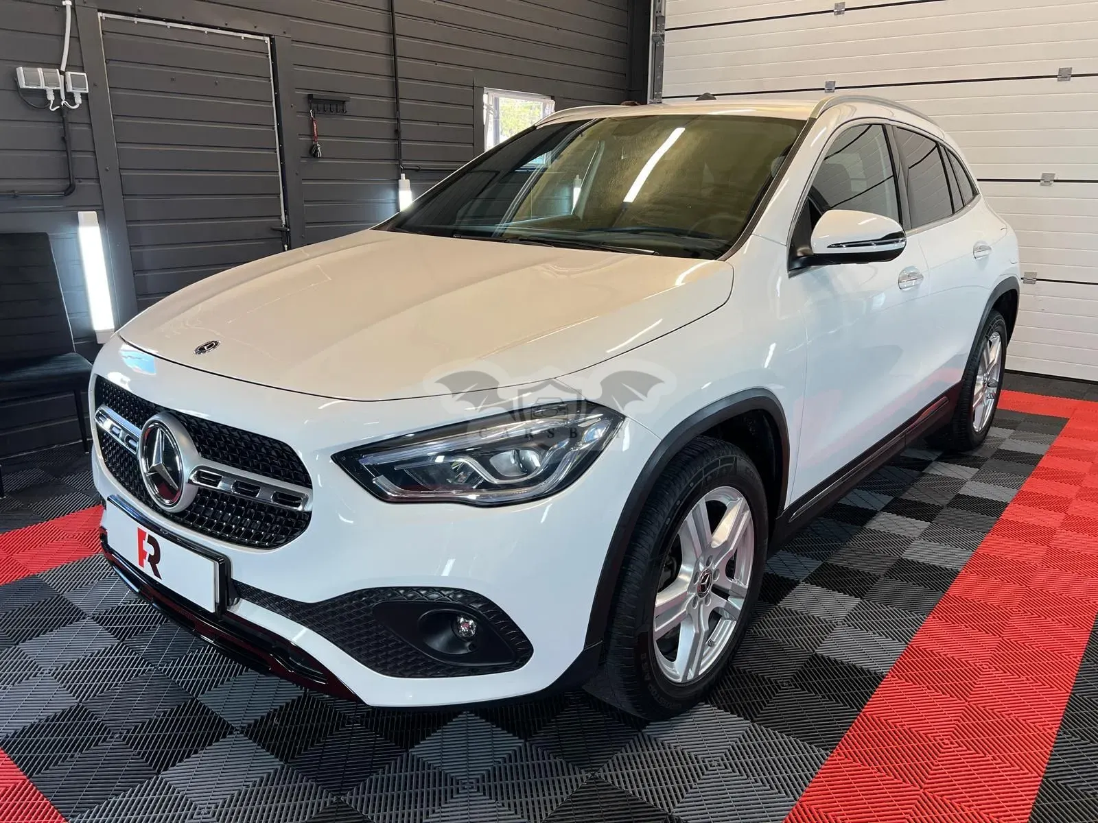 Mercedes-Benz GLA 250 8G-DCT 2021