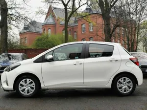 Toyota Yaris IV 1.5 Premium 2020