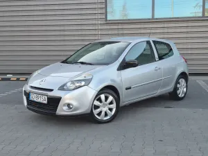 Renault Clio III 1.2 16V 75 GPS 2011