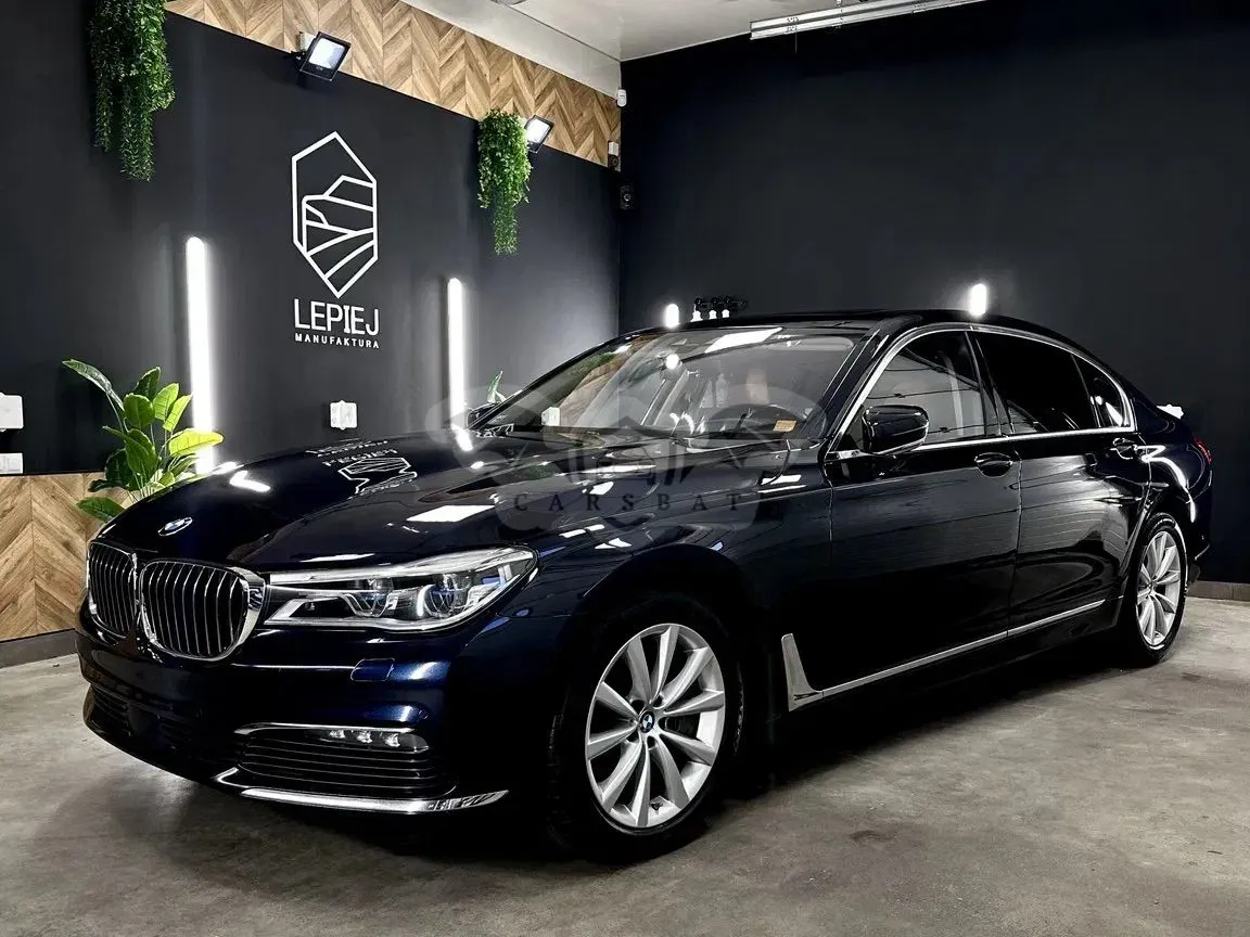 BMW 7 Series G11/12 2017