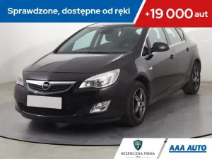 Opel Astra J 2010