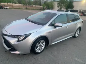 Toyota Corolla Seria E21 1.8 Hybrid Comfort 2021
