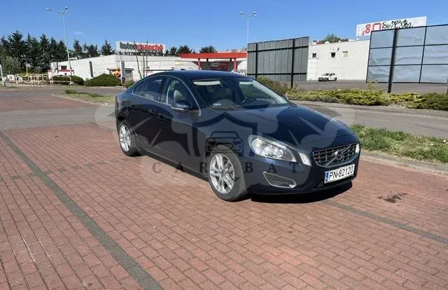 Volvo S60 II D4 Momentum 2012