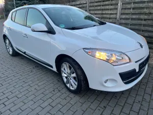 Renault Megane III (2008-2016) 1.6 16V 110 Night and Day 2011
