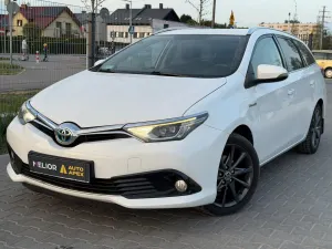Toyota Auris II 1.8 HSD Luna 2015