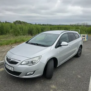 Opel Astra J 2012