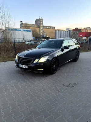 Mercedes-Benz E W212/W207 350 CDI DPF BlueEFFICIENCY 7G-TRONIC Avantgarde 2010