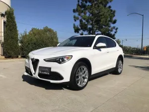 Alfa Romeo Stelvio 2.0 Turbo 16V AT8-Q4 Lusso 2018