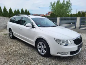 Skoda Superb II 2.0 TDI Green tec Elegance 2012