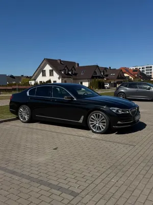 BMW 7 Series G11/12 730d xDrive 2016
