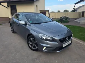Volvo V40 II D2 Drive-E R-Design Momentum 2015