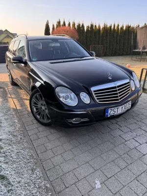 Mercedes-Benz E W211 2008
