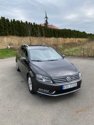 Volkswagen Passat B7 1.6 TDI BlueMotion 2011