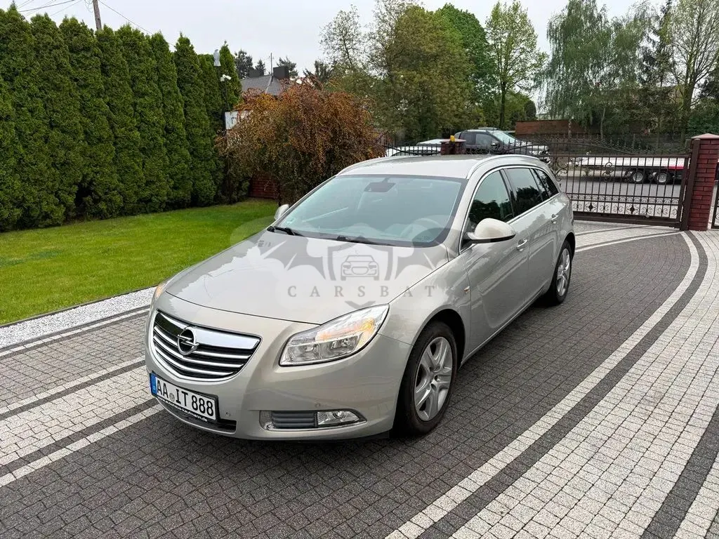 Opel Insignia A 1.6 Selection 2011