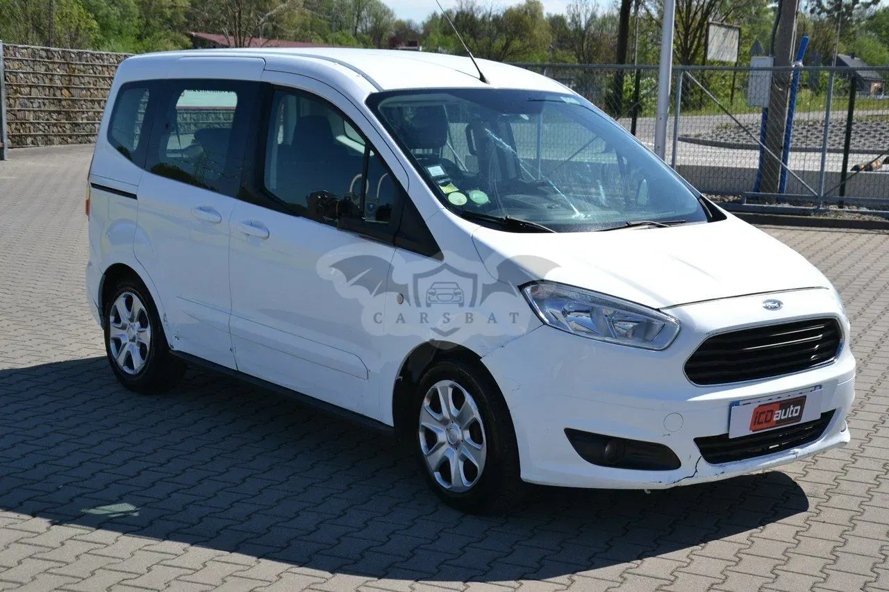 Ford Tourneo Courier 2017