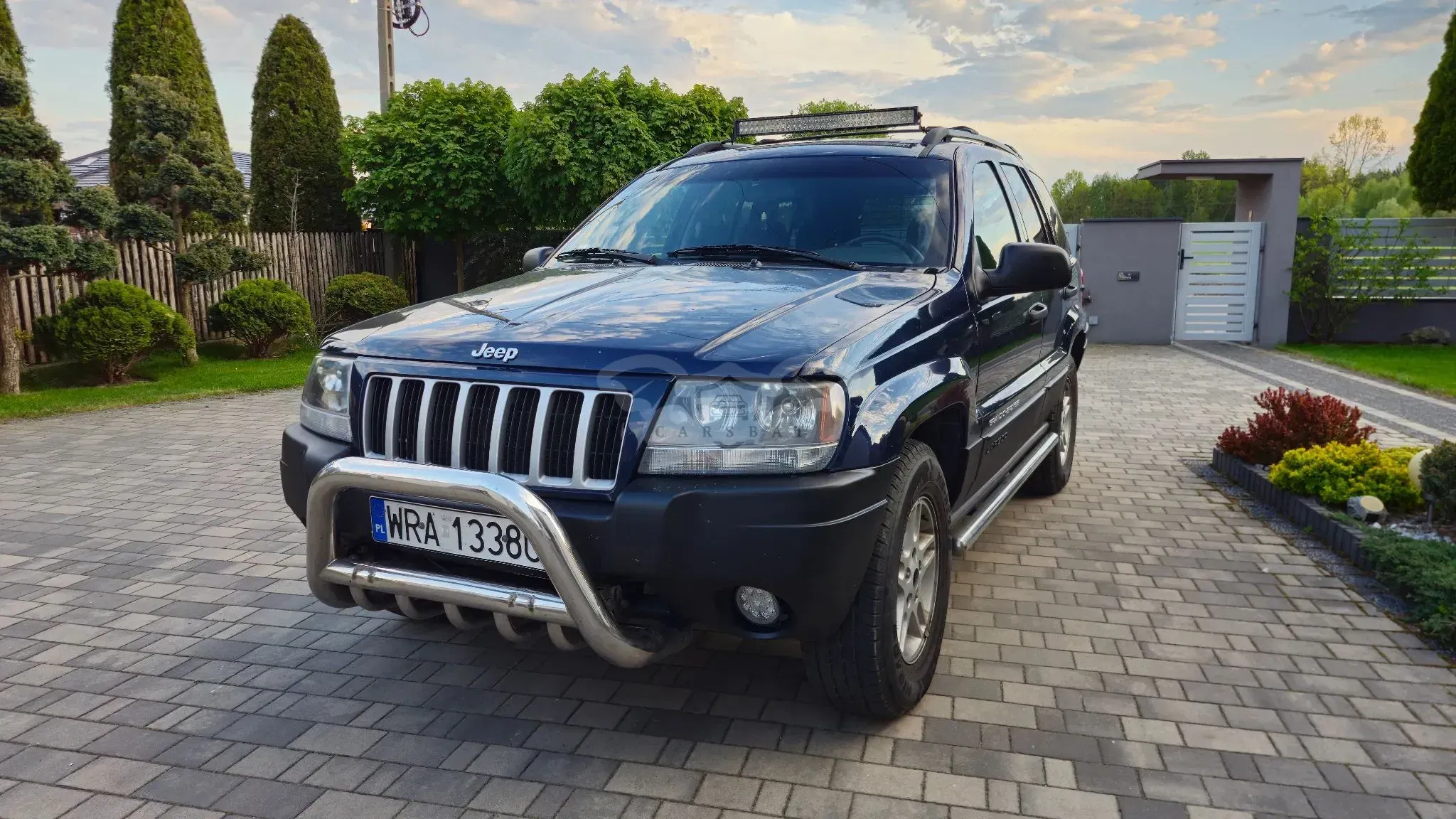 Jeep Grand Cherokee II ver-4-0-laredo 2004
