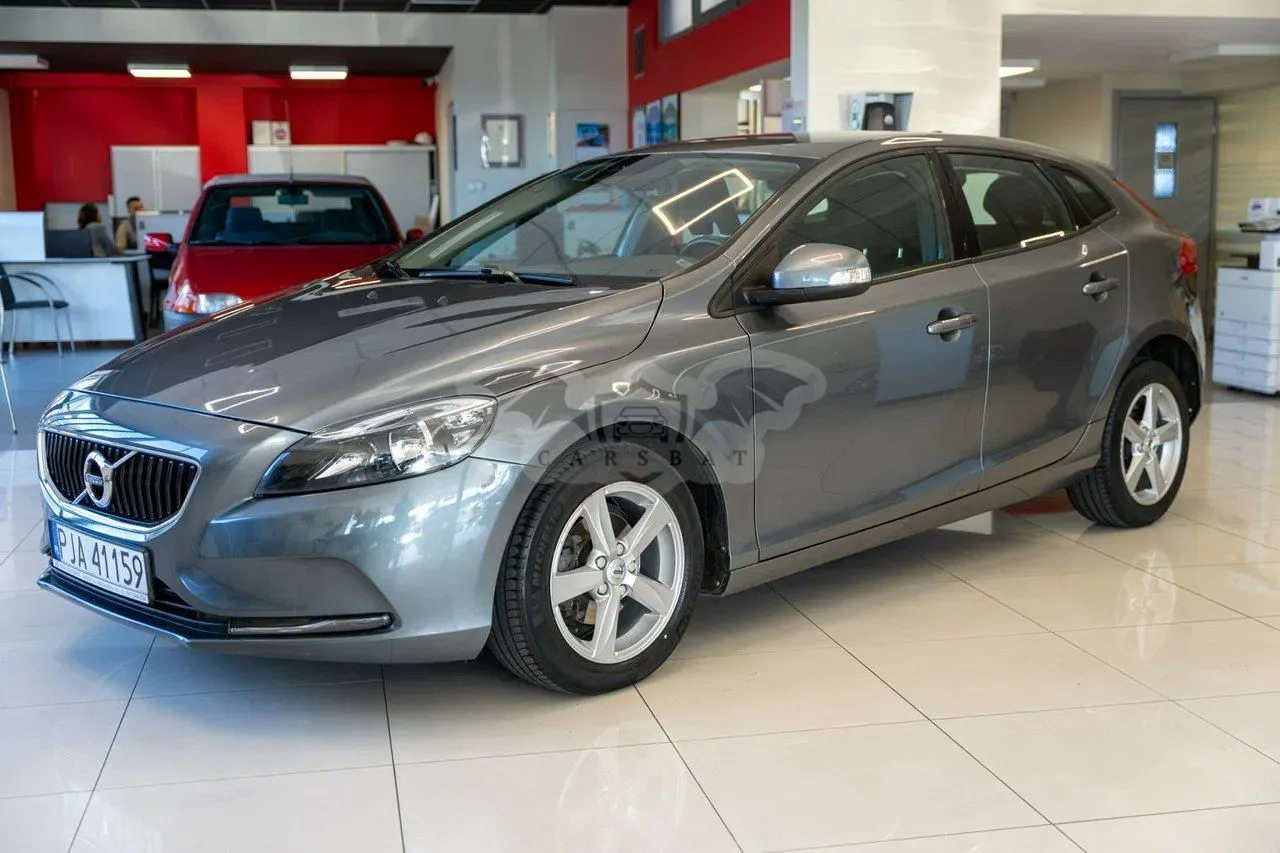 Volvo V40 II 2017