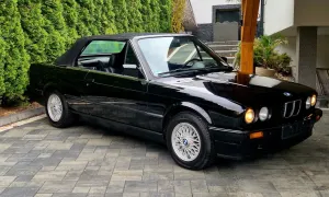 BMW 3 Series E30 320i 1992