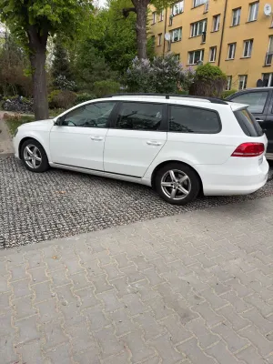 Volkswagen Passat B7 1.6 TDI DPF BlueMot Comfortline 2011