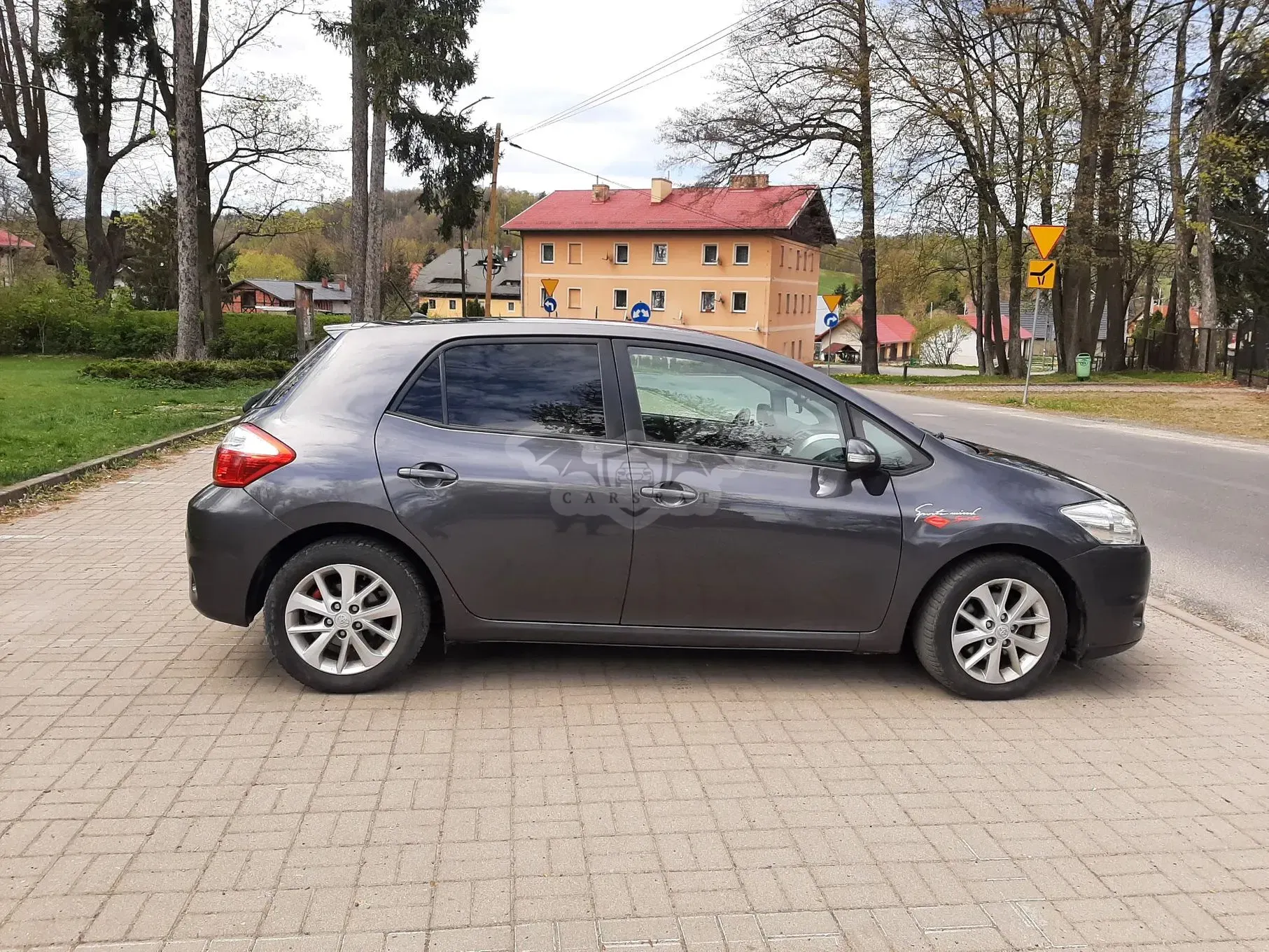 Toyota Auris I 2.0 D-4D Travel 2012