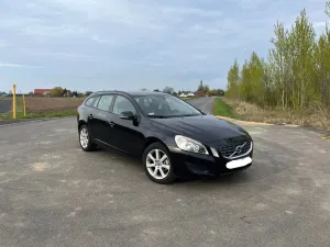 Volvo V60 I D2 Kinetic 2013