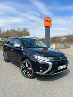 Mitsubishi Outlander III Intense + 2015