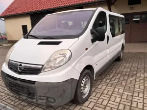 Opel Vivaro I L2H1 2.9t 2011