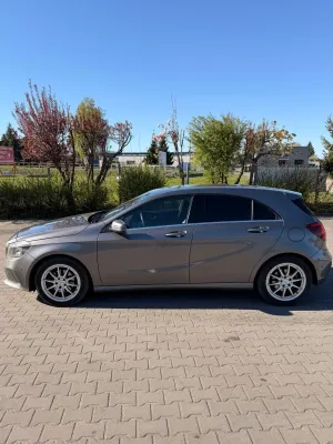 Mercedes-Benz A W176 180 7G-DCT 2016