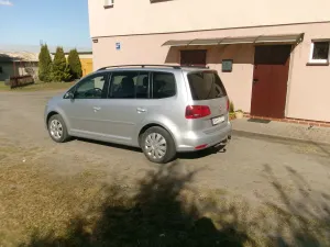 Volkswagen Touran II 2.0 TDI DPF DSG Comfortline 2015