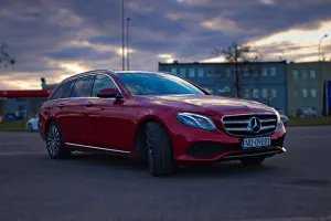 Mercedes-Benz E W213 220 d 4-Matic 9G-TRONIC 2017